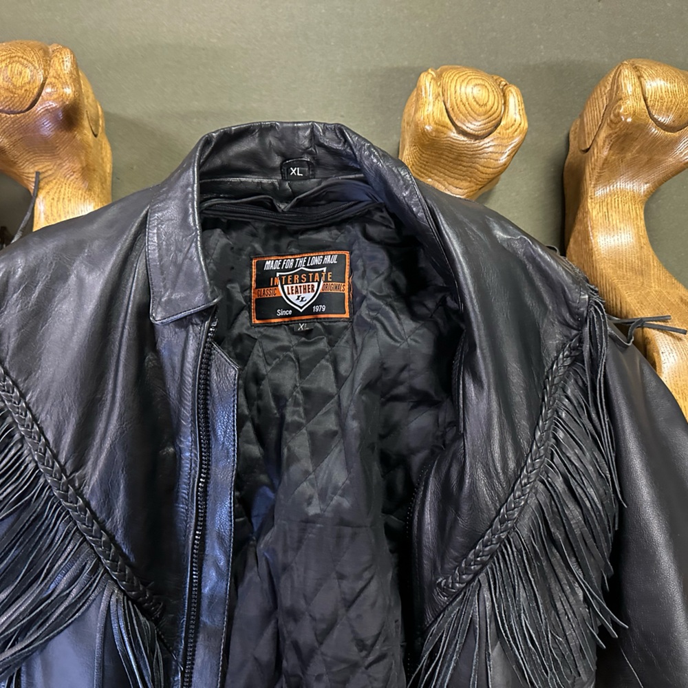 Fringe leather riding jacket - Picture 5 of 7